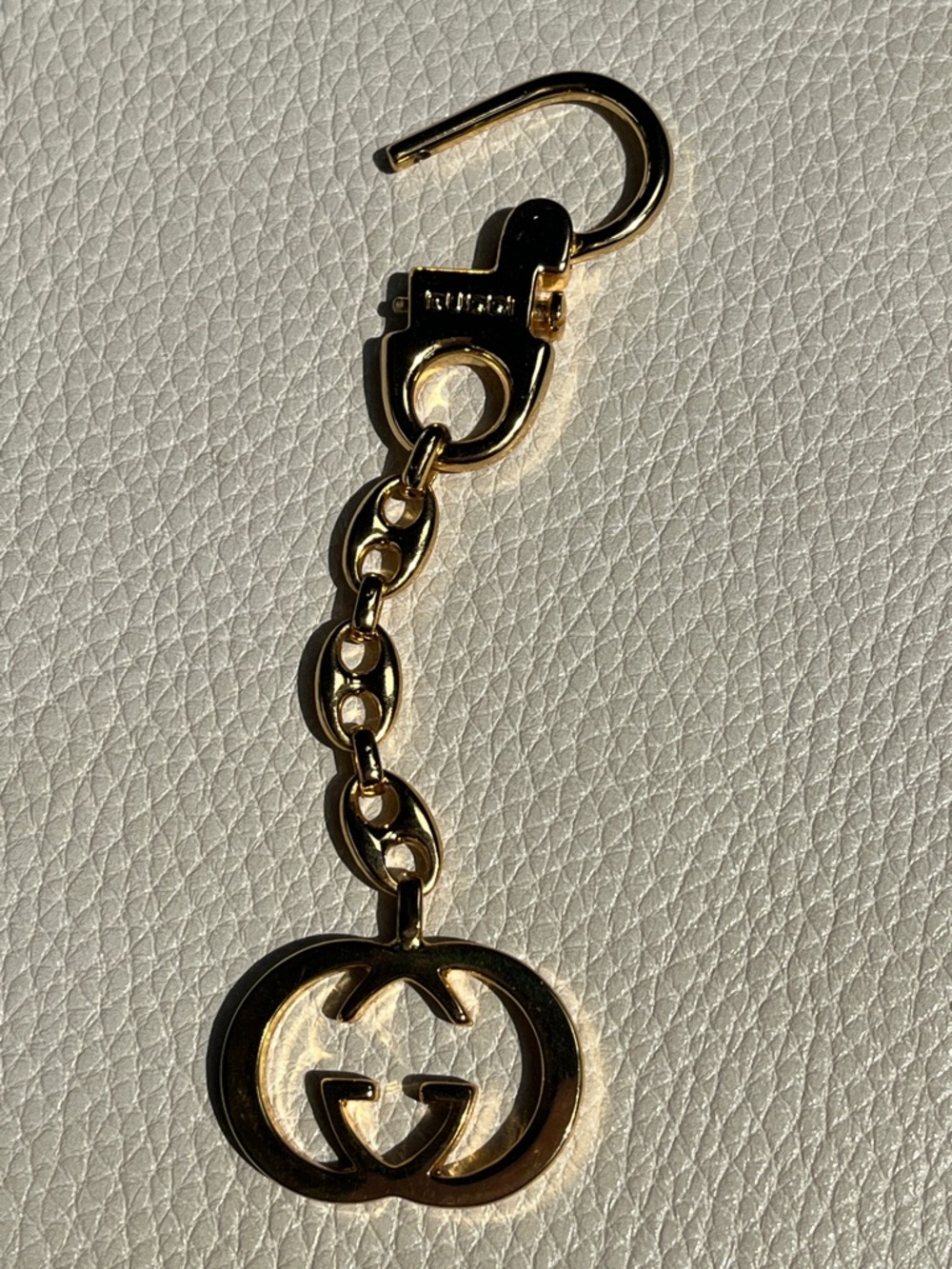 Gucci Gold GG Charm - Picture 6 of 9